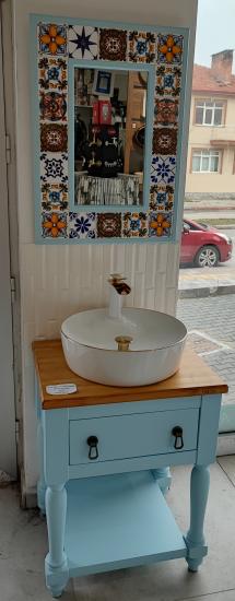 MASİF BANYO DOLABI